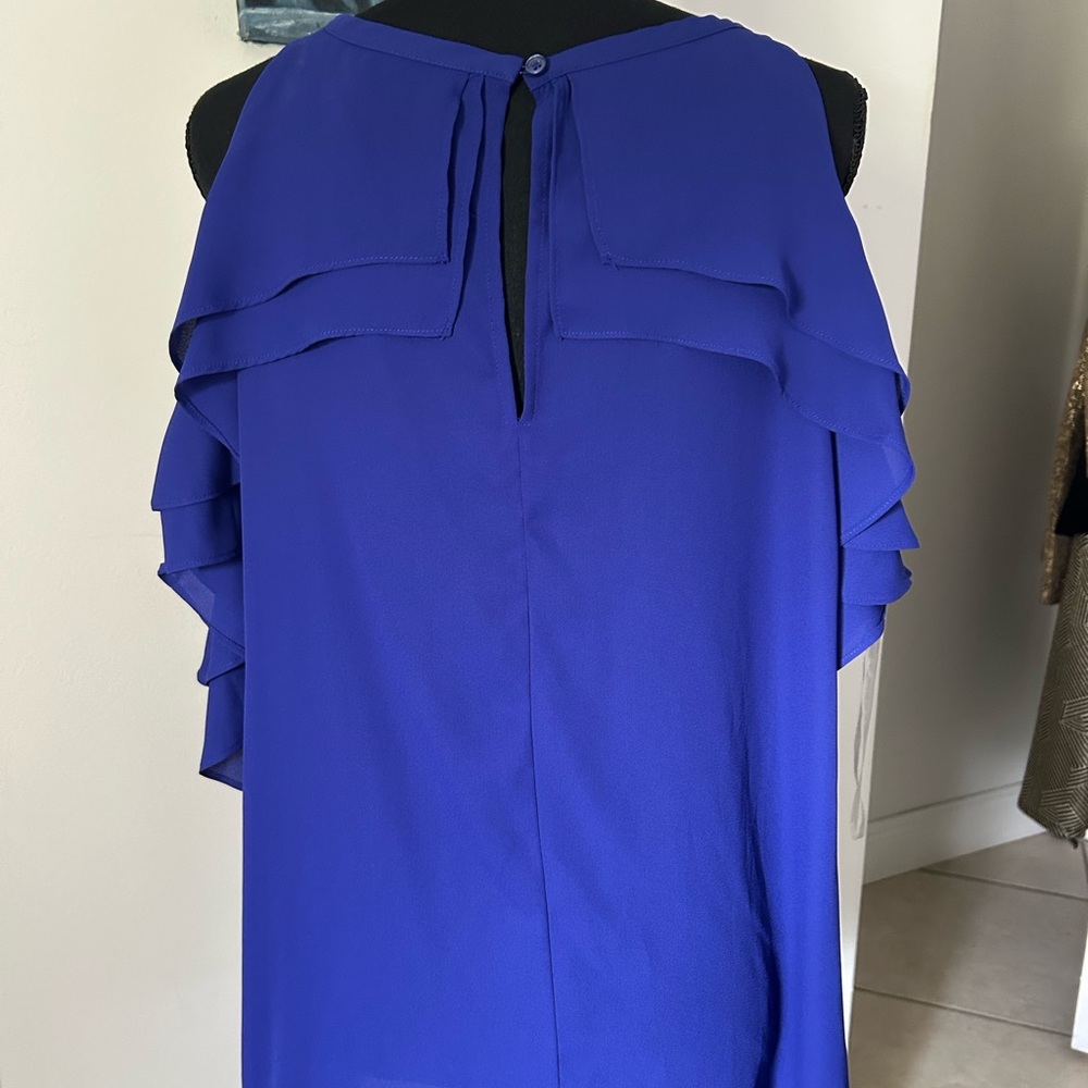 BOLD elements Blue Ruffled Flutter Sleeve Blouse - Picture 4 of 6